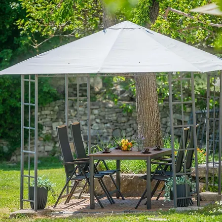 Ferienhaus Typisch Istrisches Mit Garten