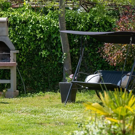Typisch Istrisches Mit Garten